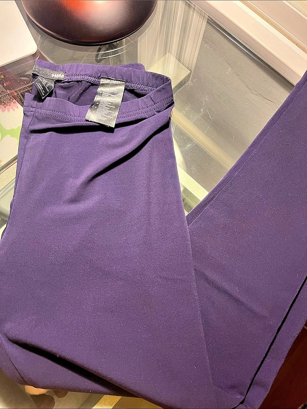 (FREE 🆓!!)H&M Purple Leggings Size SMALL Like New